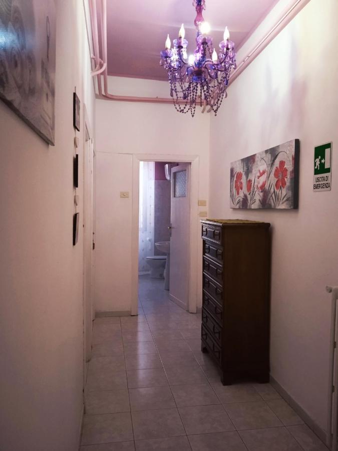 I Tre Leoni Affittacamere Civitavecchia Exterior foto